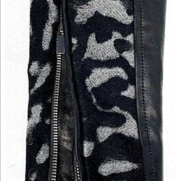 Authentic DVF Diane Von Furstenberg Leopard Print Moto, Wool/Leather Jacket, 6. - Picture 9 of 11